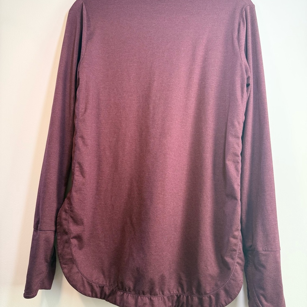 Athleta Womens Burgundy Long Sleeve Ruched Sides Shirt size Medium - Picture 12 of 14